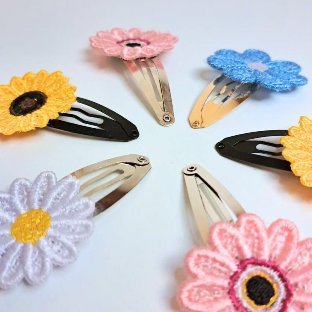 Clame diverse modele și culori