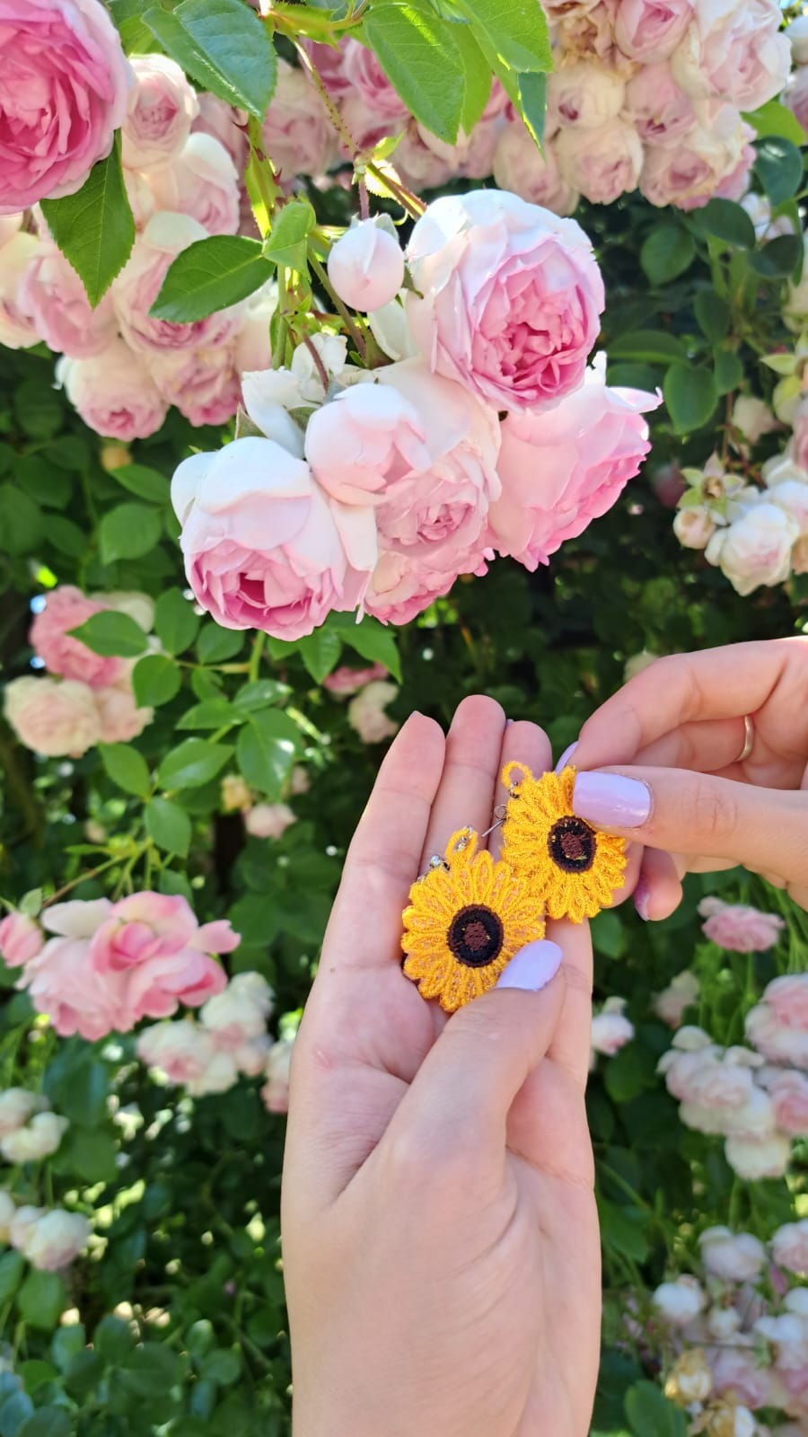 Cercei diverse modele și culori