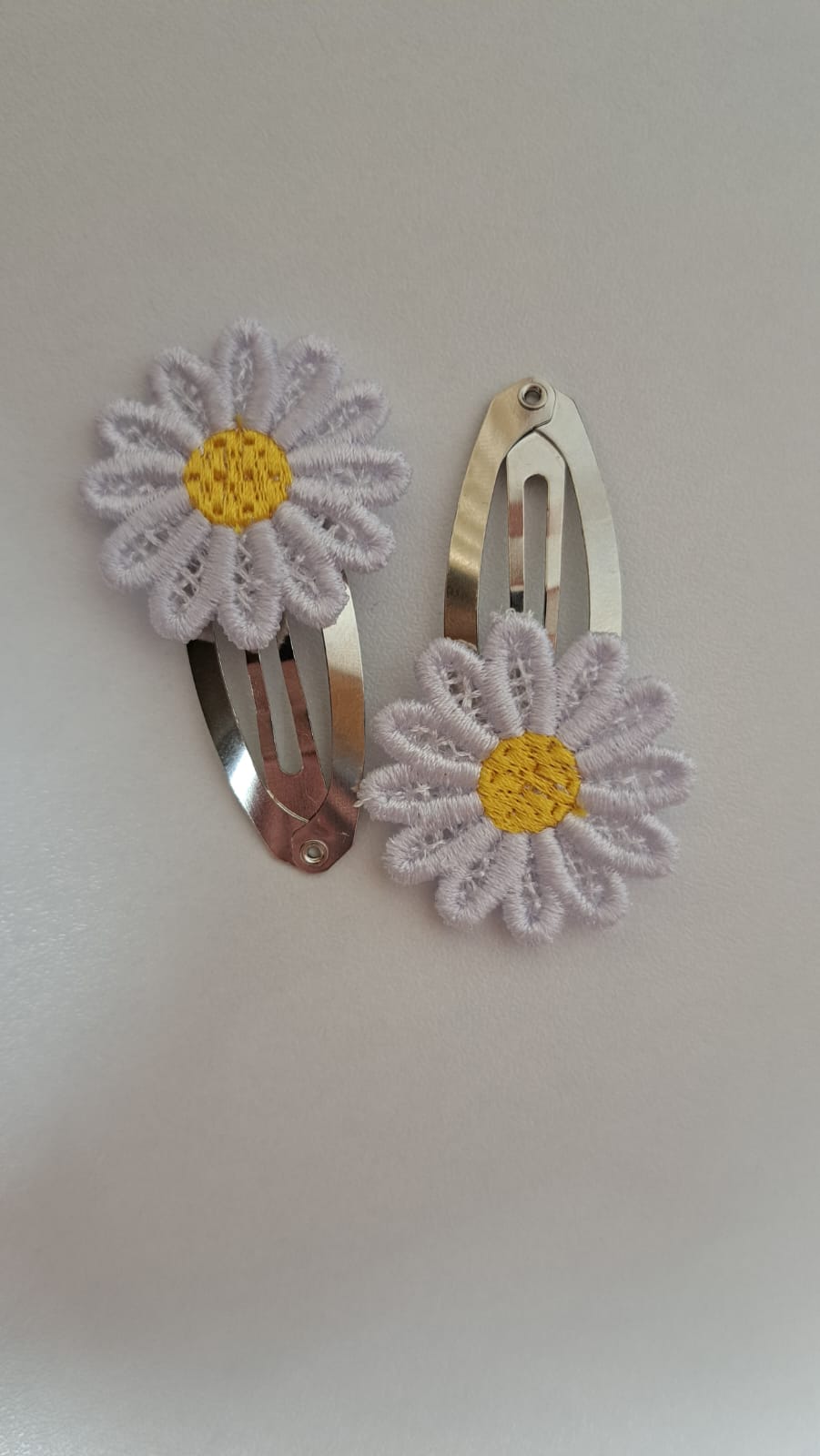 Clame diverse modele și culori